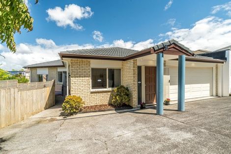 Photo of property in 25c Buscomb Avenue, Henderson, Auckland, 0610