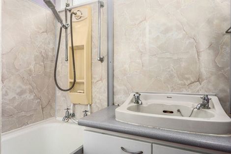 Photo of property in 5 Mackenzie Street, Kawerau, 3127