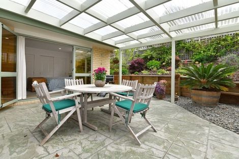 Photo of property in 138 Lakeside Drive, Orewa, 0931