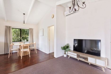 Photo of property in 38 Carlton Terrace, Westown, New Plymouth, 4310