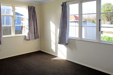 Photo of property in 135 Rangiora Avenue, Roslyn, Palmerston North, 4414