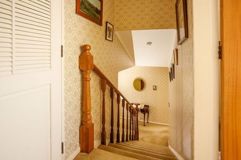 Photo of property in 4 Panorama Grove, Harbour View, Lower Hutt, 5010