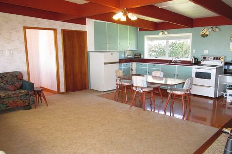 Photo of property in 48 Moana Drive, Mahia, 4198