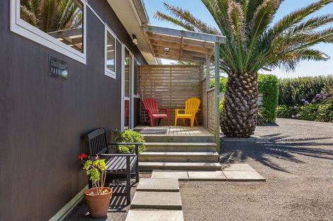 Photo of property in 77 Anglers Avenue, Warea, New Plymouth, 4381
