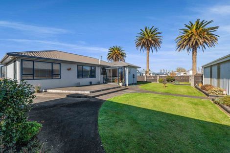 Photo of property in 9 Burke Street, Eltham, 4322
