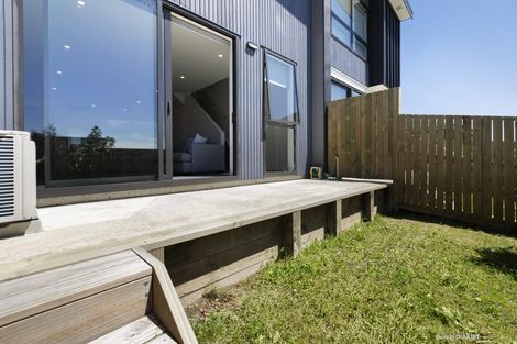 Photo of property in 14/62 Spenmoor Street, Newlands, Wellington, 6037