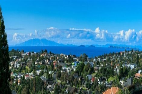 Photo of property in 2/112 Arran Road, Browns Bay, Auckland, 0630