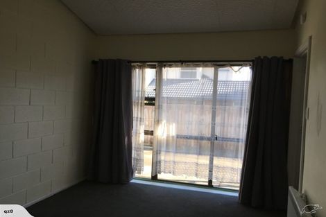 Photo of property in 2/406 Memorial Avenue, Burnside, Christchurch, 8053
