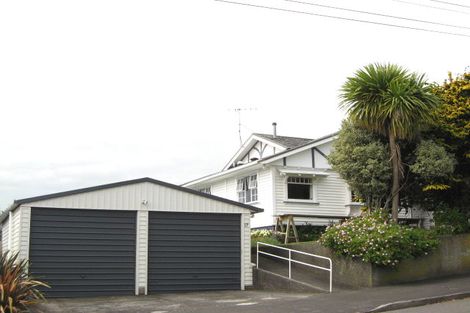 Photo of property in 17 Bonithon Avenue, Moturoa, New Plymouth, 4310