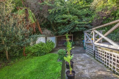 Photo of property in 5 Kiriwai Road, Paremata, Porirua, 5024