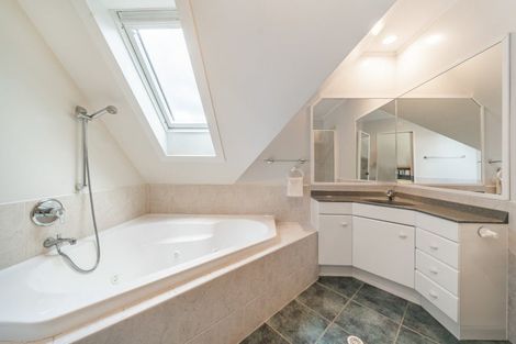 Photo of property in 7 Carlow Grove, Birchville, Upper Hutt, 5018