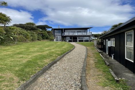 Photo of property in 16 Log Race Road, Piha, New Lynn, 0772
