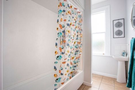 Photo of property in 27 Banks Avenue, Dallington, Christchurch, 8061