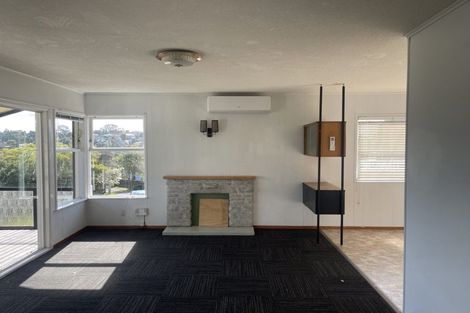 Photo of property in 35 Elliott Avenue, Bayview, Auckland, 0629