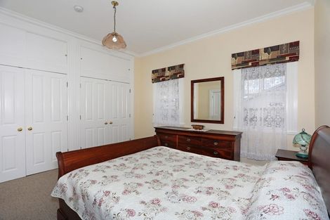 Photo of property in 161 Bridge Street, Bulls, 4818