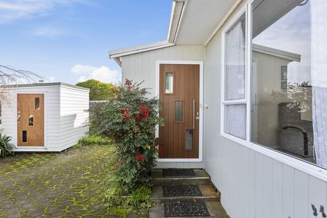 Photo of property in 6 Omata Road, Westown, New Plymouth, 4310