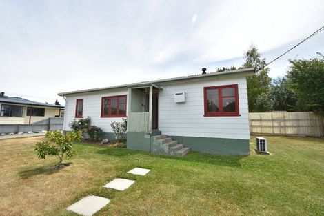 Photo of property in 38 Jollie Road, Twizel, 7901