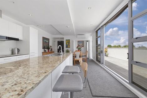 Photo of property in Maison Apartments, 111/16 Huron Street, Takapuna, Auckland, 0622