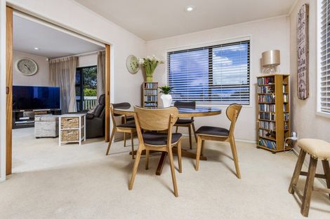Photo of property in 11 Serrata Place, Browns Bay, Auckland, 0630