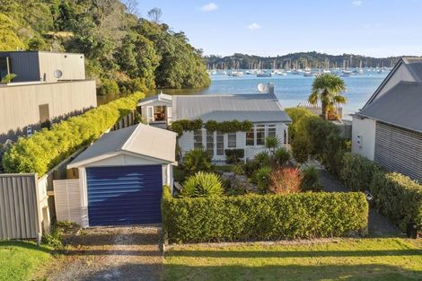 Photo of property in 11 Hope Avenue, Russell, 0202