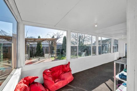 Photo of property in 12 Craig Street, Stratford, 4332