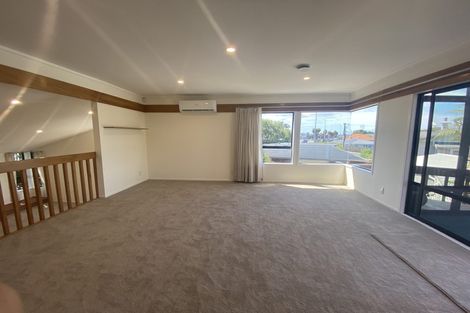 Photo of property in 237 Te Atatu Road, Te Atatu South, Auckland, 0610