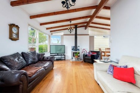 Photo of property in 21 Bert Wilson Place, Cockle Bay, Auckland, 2014