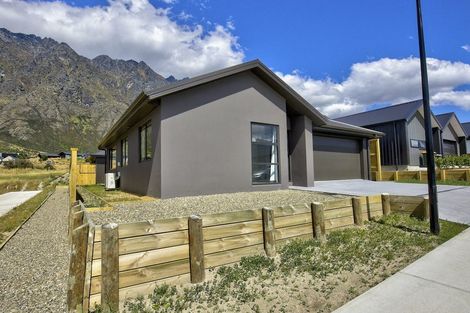 Photo of property in 49 Spur Ridge Rise, Jacks Point, 9371