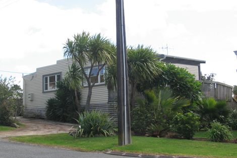 Photo of property in 15 Heather Street, Mangawhai Heads, Mangawhai, 0505