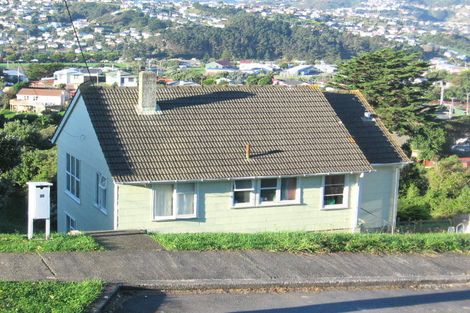 Photo of property in 22 Pikarere Street, Titahi Bay, Porirua, 5022