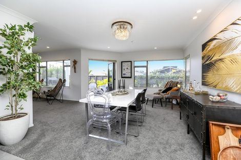 Photo of property in 24 Sackville Street, Fitzroy, New Plymouth, 4312