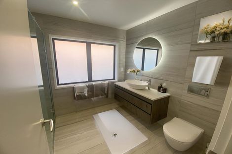 Photo of property in 1/2 Omana Road, Milford, Auckland, 0620