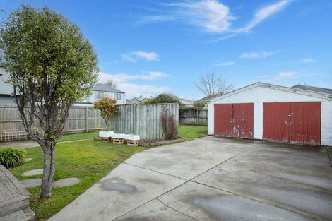 Photo of property in 2/25 Hills Road, Edgeware, Christchurch, 8013