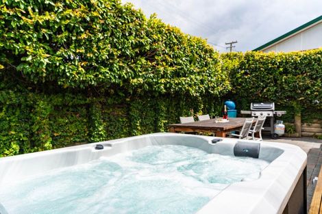 Photo of property in 2 Cullen Street, Mangawhai Heads, Mangawhai, 0505