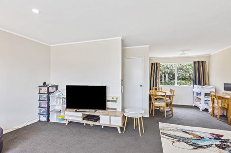 Photo of property in 2 Beachwater Grove, Paraparaumu Beach, Paraparaumu, 5032