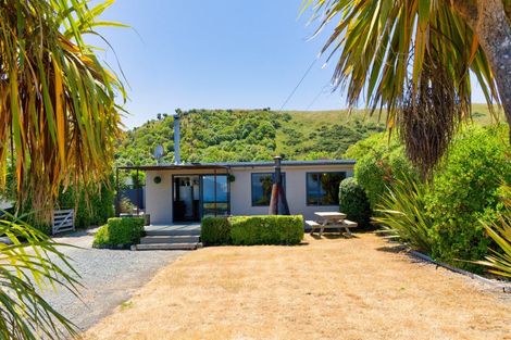 Photo of property in 19 South Bay Parade, South Bay, Kaikoura, 7300