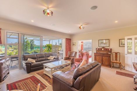 Photo of property in 102 Mount Herbert Road, Waipukurau, 4200