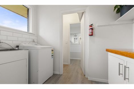 Photo of property in 156 Warren Crescent, Hillmorton, Christchurch, 8025