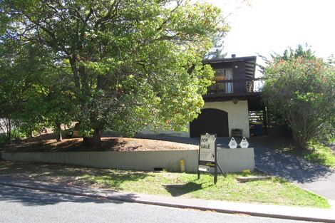 Photo of property in 2/19 Saddleback Rise, Murrays Bay, Auckland, 0630