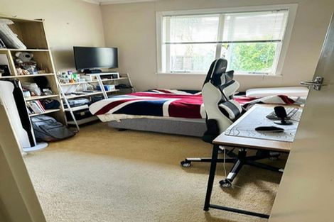 Photo of property in 23 Arrow Road, Forrest Hill, Auckland, 0620