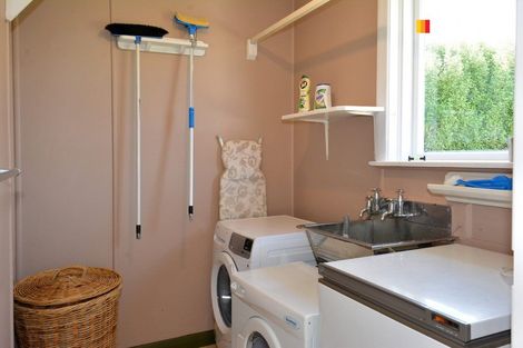 Photo of property in 33 Balmain Street, Halfway Bush, Dunedin, 9010