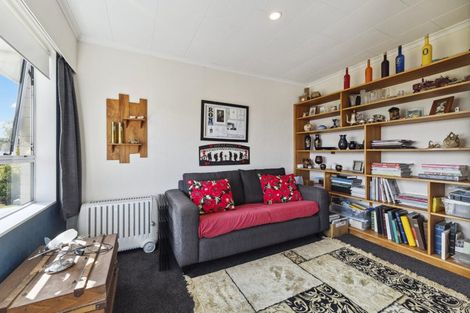 Photo of property in 25 Windsor Road, Inglewood, 4386