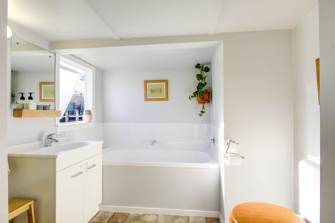 Photo of property in 20 Reserve Road, Waikuku Beach, 7473