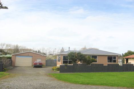 Photo of property in 42 Hutchins Street, Waitara, 4320