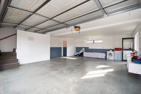 Photo of property in 13 Zefiro Drive, Massey, Auckland, 0614