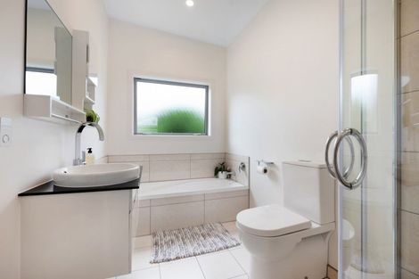 Photo of property in 5 Cunliffe Street, Johnsonville, Wellington, 6037