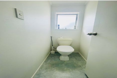 Photo of property in 90 Oriel Avenue, Tawa, Wellington, 5028