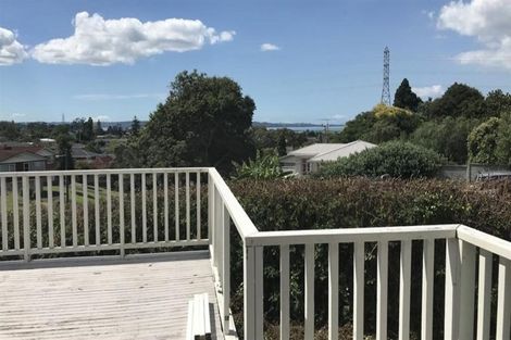 Photo of property in 152 Tiroroa Avenue, Te Atatu South, Auckland, 0610