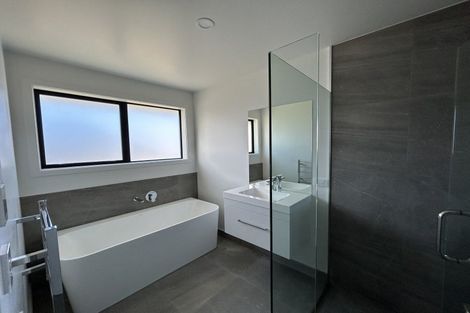 Photo of property in 37 Tomtit Crescent, Lake Hawea, 9382