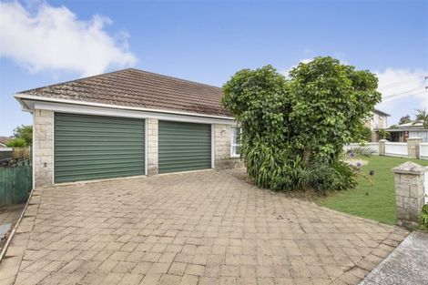 Photo of property in 2/10 Grande Vue Road, Hillpark, Auckland, 2102